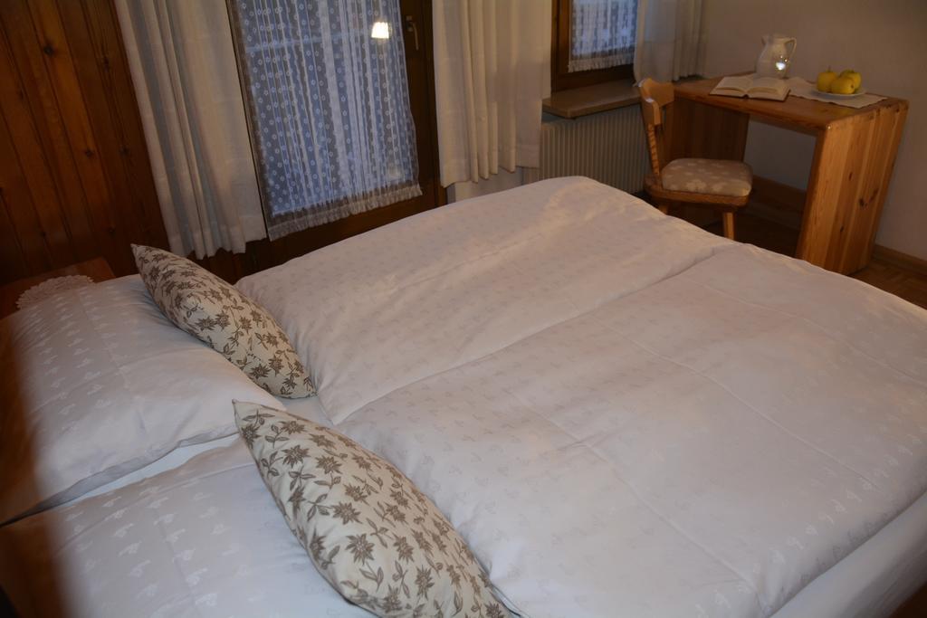 Locanda Pensione Maria Vigo di Fassa Værelse billede