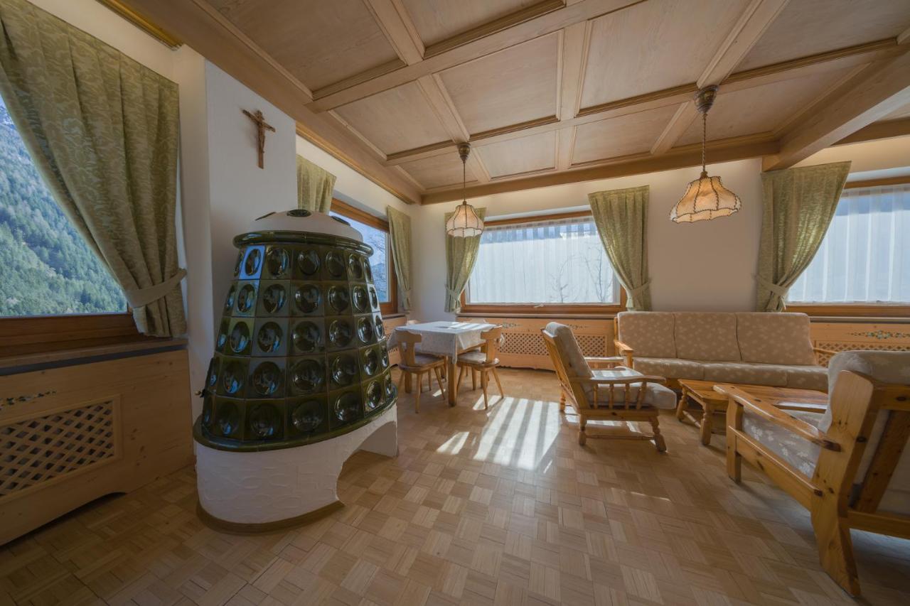 Locanda Pensione Maria Vigo di Fassa Eksteriør billede